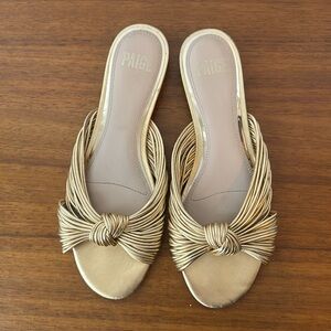 Paige Dany Sandal in Leather - Gold sz 8